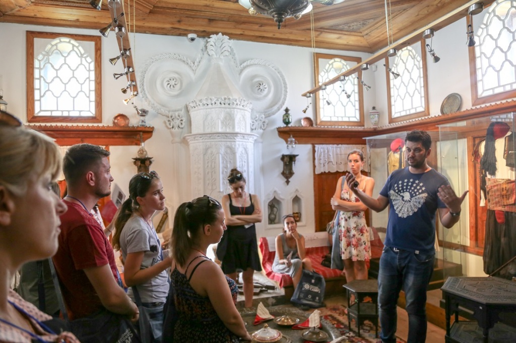 2_Visiting-Historical-Museum-of-Shkodra-with-Fatmir-Juka